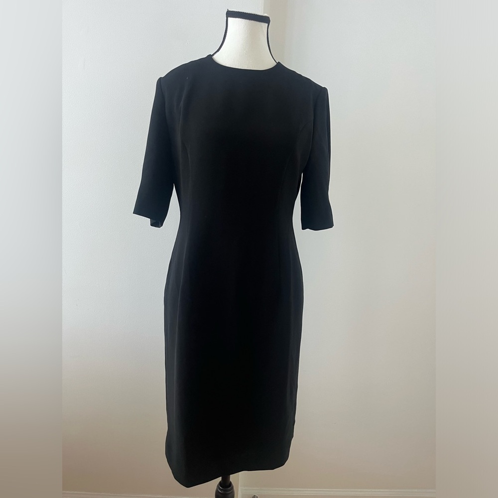 Elegant Women’s Black Dress